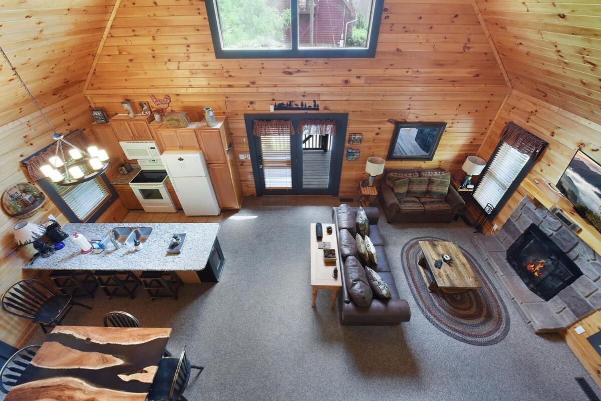 Ryes And Shine Bootlegger'S Cabin! Hot Tub* Pool* Arcade* Billiards *Ev * Pet Friendly 세비어빌 외부 사진