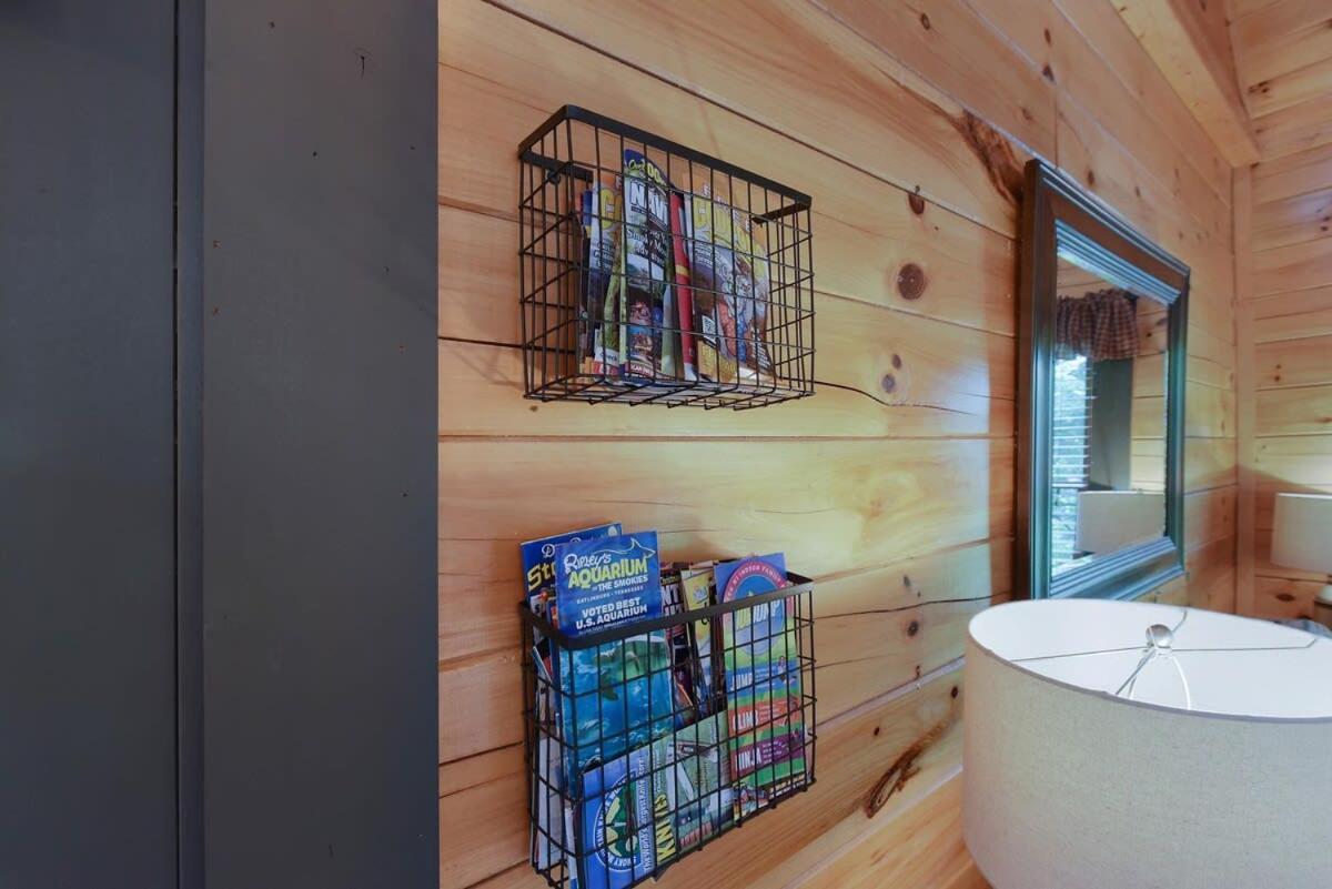 Ryes And Shine Bootlegger'S Cabin! Hot Tub* Pool* Arcade* Billiards *Ev * Pet Friendly 세비어빌 외부 사진