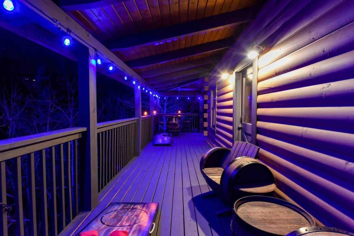 Ryes And Shine Bootlegger'S Cabin! Hot Tub* Pool* Arcade* Billiards *Ev * Pet Friendly 세비어빌 외부 사진