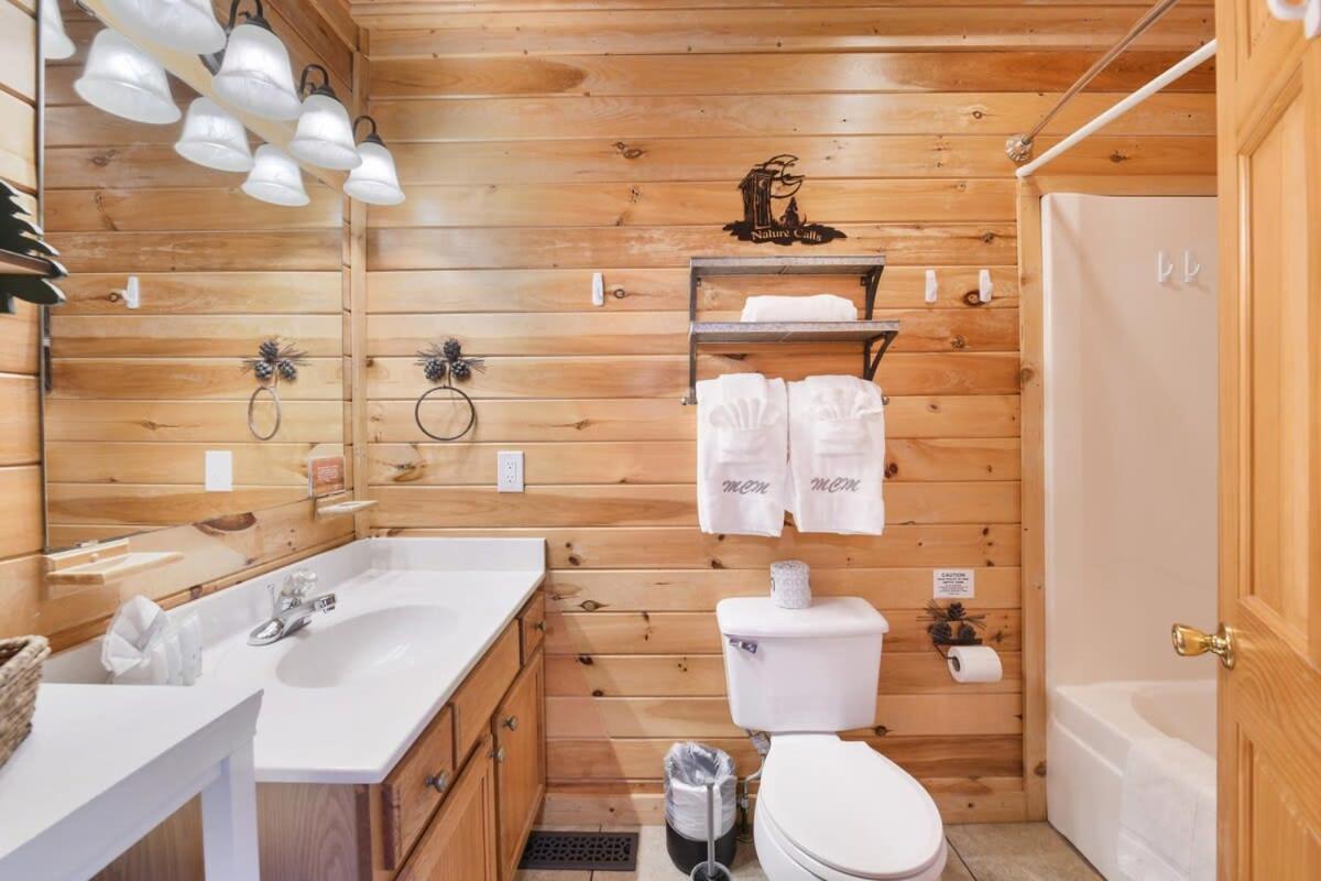Ryes And Shine Bootlegger'S Cabin! Hot Tub* Pool* Arcade* Billiards *Ev * Pet Friendly 세비어빌 외부 사진